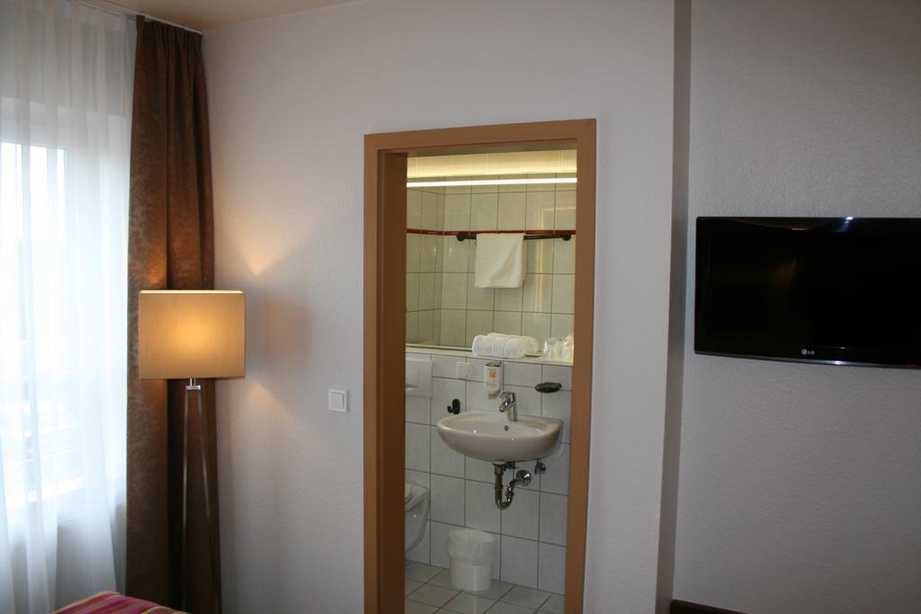 HOTEL PARQÉO im A66 Gelnhausen Extérieur photo