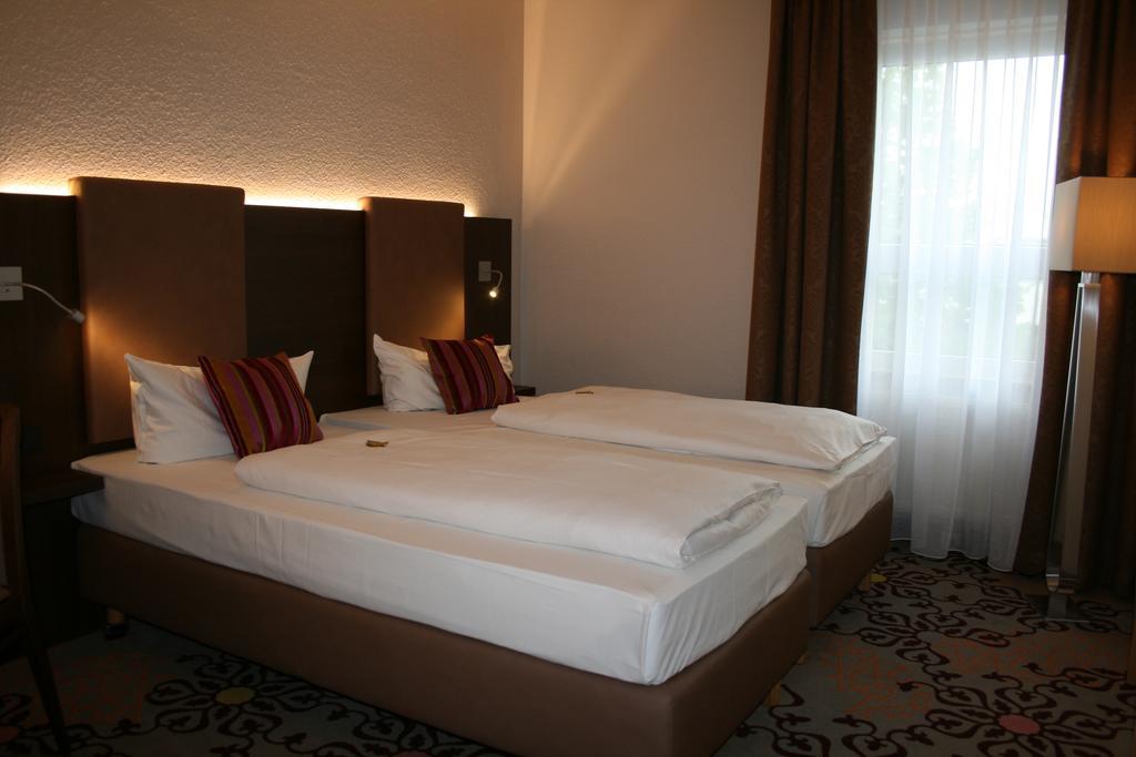 HOTEL PARQÉO im A66 Gelnhausen Extérieur photo