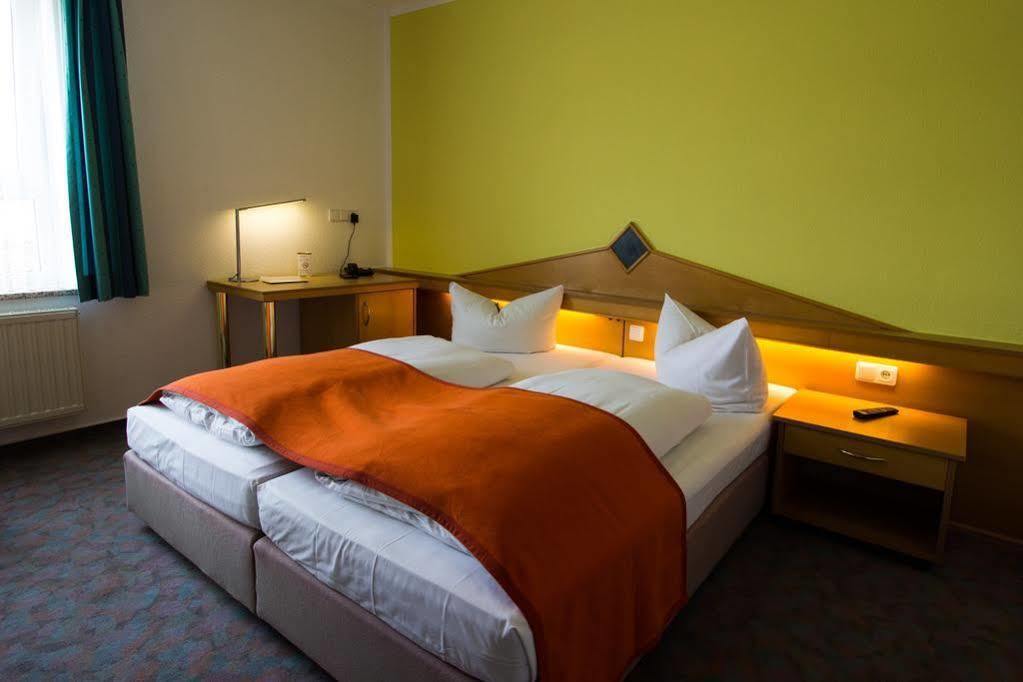 HOTEL PARQÉO im A66 Gelnhausen Extérieur photo